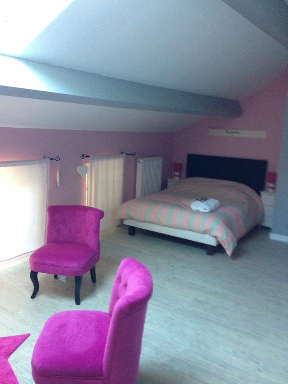 Appartements D'Hotes Santa Giulia Niort Zimmer foto